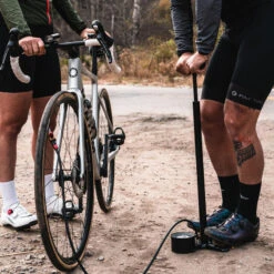 Pompe à Pied Lezyne Classic Floor Drive -Vélos Séries Boutique pompe a pied lezyne classic floor drive 3